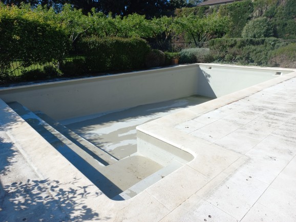 Piscine vide